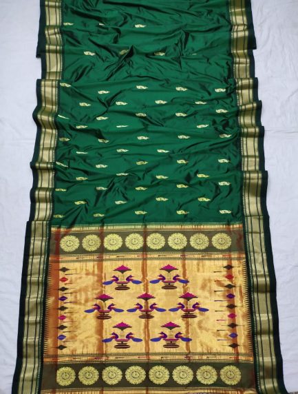 pure silk paithani green