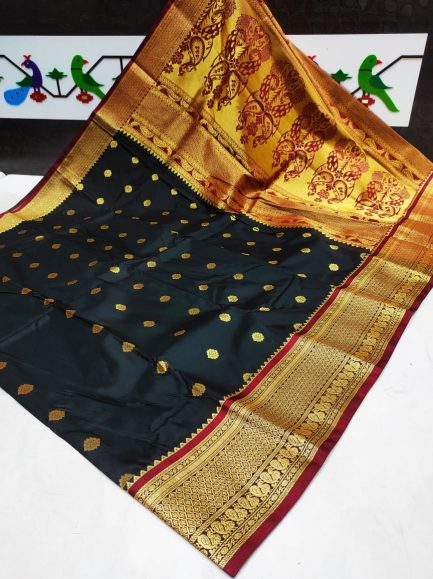 star mahalsa paithani black maroon